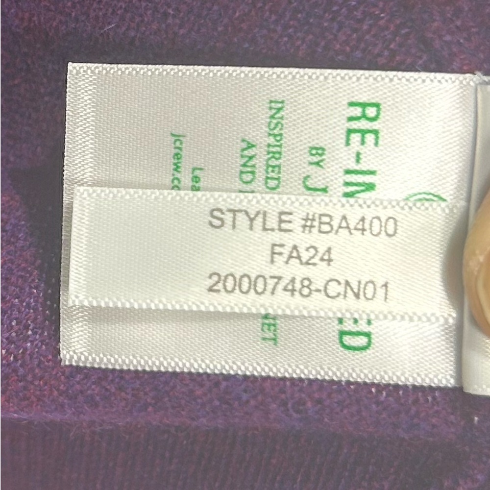 NEW J.Crew Cashmere classic-fit crewneck sweater Size M Plum Purple - Picture 7 of 7